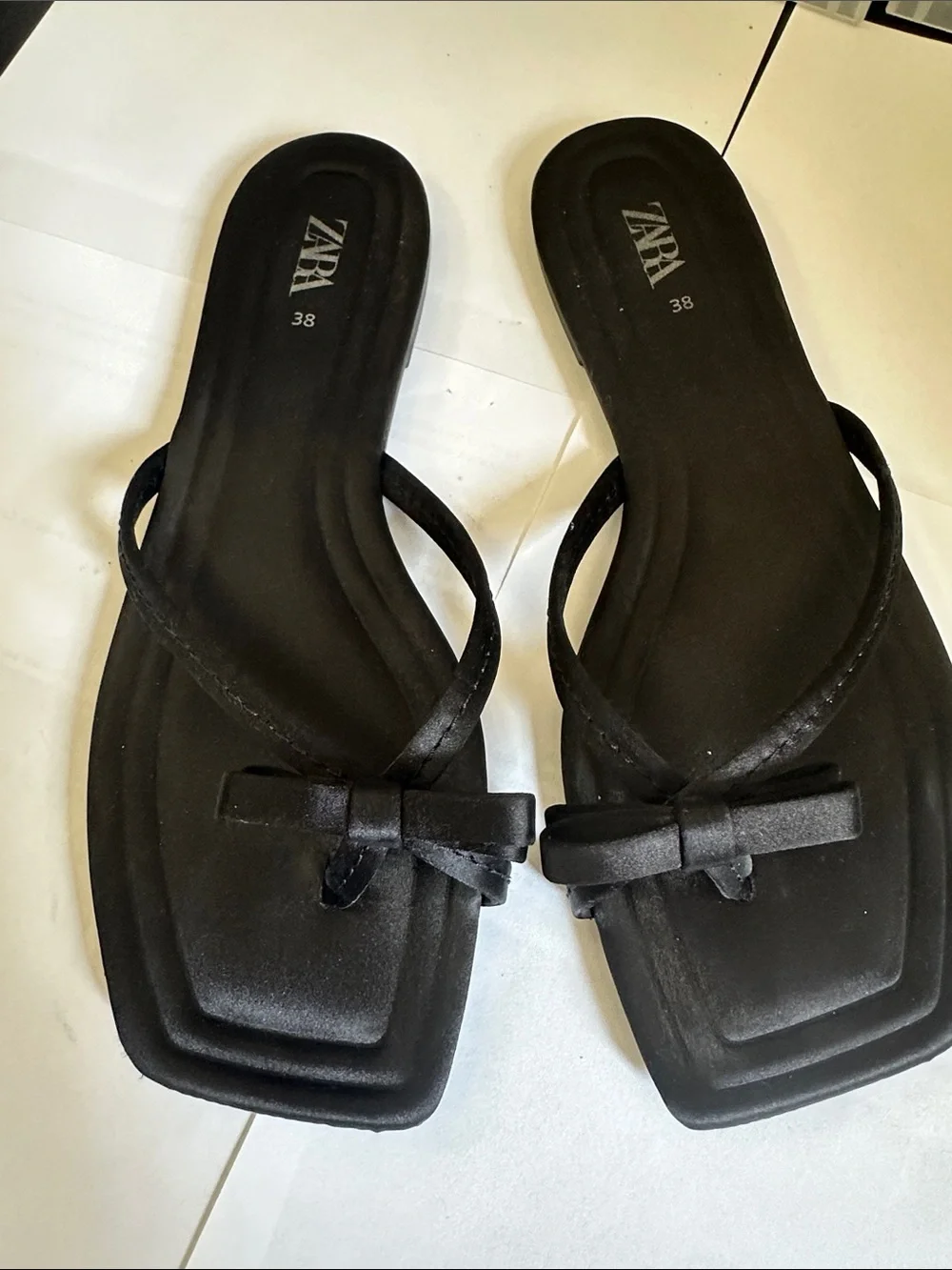 Zara Black Square-Toe Bow Slide Sandals - Women - Picture 4 of 5